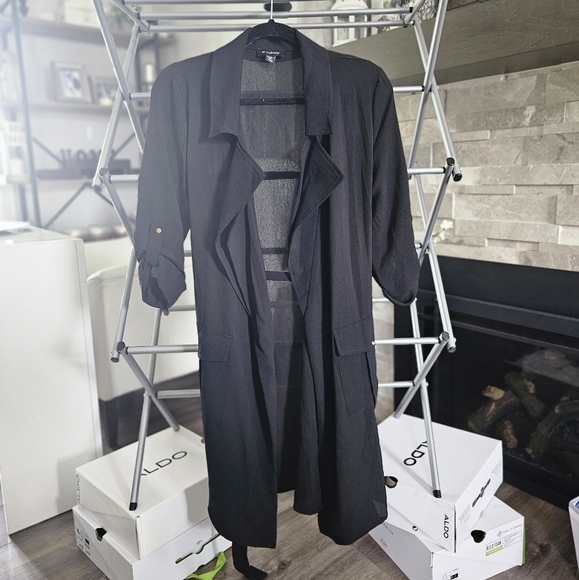 Black Crep Trench style Jacket from Le Château - Picture 2 of 5